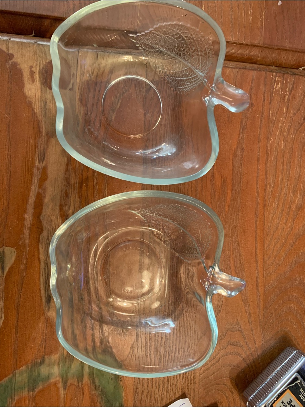 KIG Indonesian Clear Glass Apple Shaped Bowls With Embossed Leaf